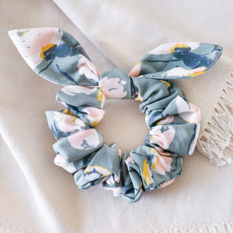 Take Center Sage Scrunchie